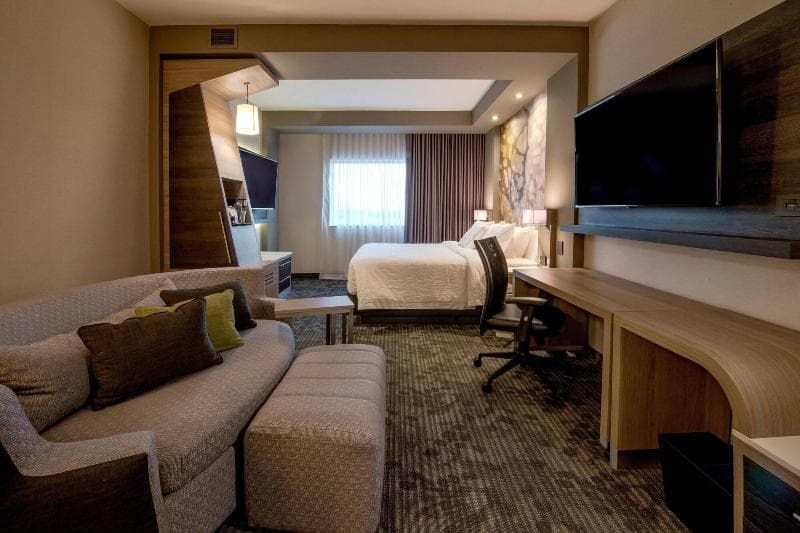 Courtyard By Marriott San Luis Potosi, Los Lagos 5
