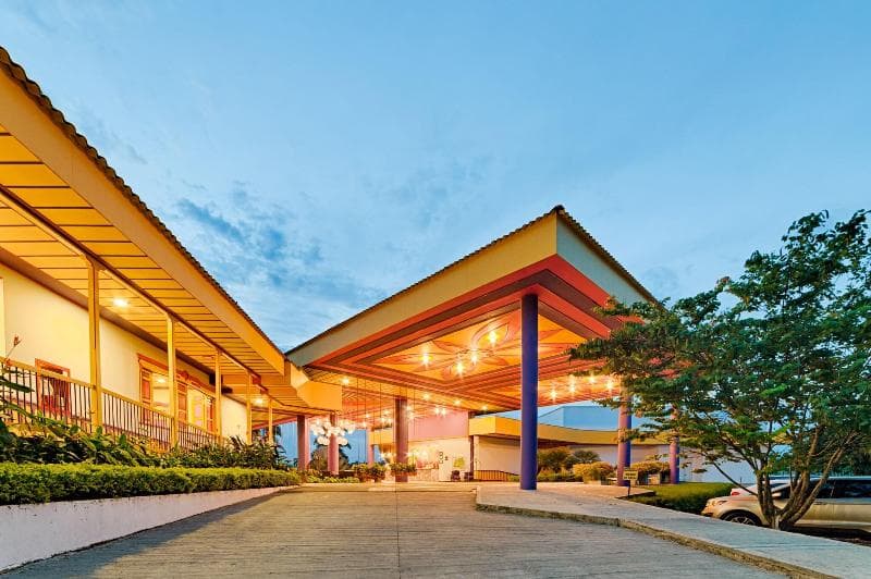 Allure Café Mocawa Resort 3