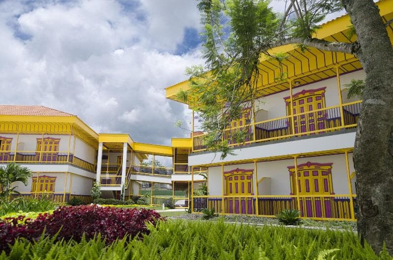 Allure Café Mocawa Resort 4