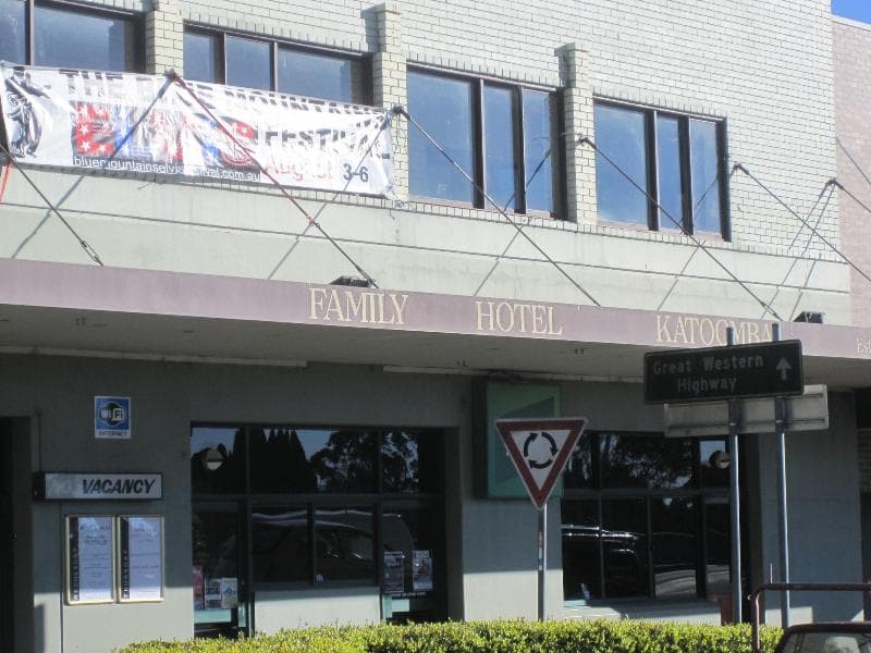 Katoomba Hotel 4
