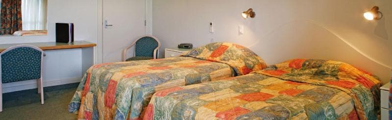 Claremont Hotel Motel 4