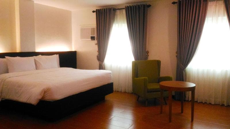 Top Star Hotel Oton 3