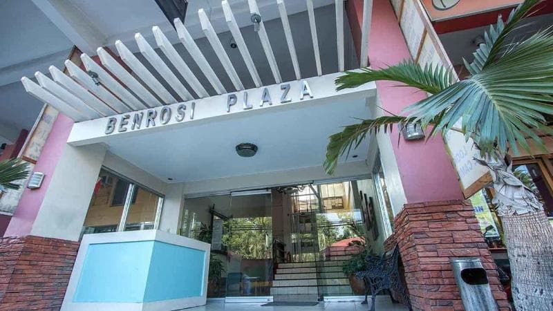 Ekonumi Rooms At Benrosi Plaza (Adults Only) 3