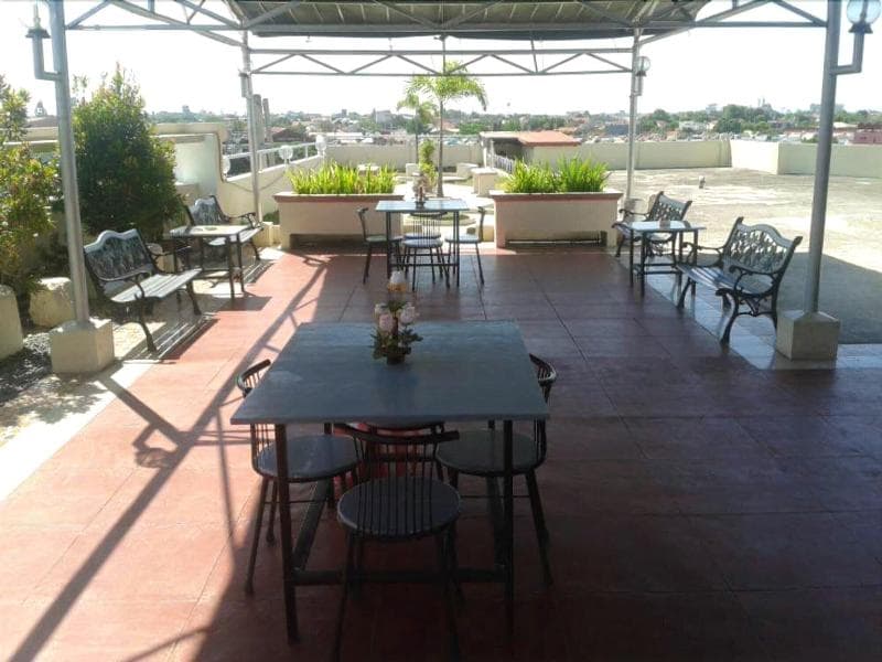 Ekonumi Rooms At Benrosi Plaza (Adults Only) 4