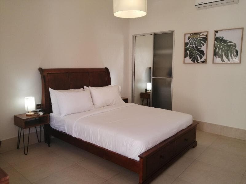 Ocean Safari Suites photo 1
