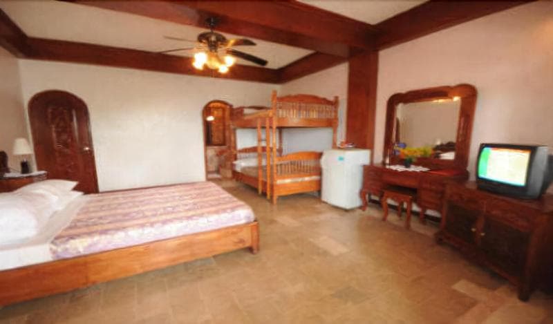 Blue Crystal Beach Resort 4