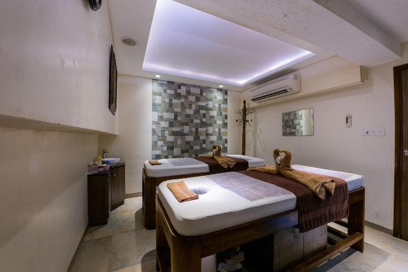 The Ssk Solitaire Hotel & Banquets 2