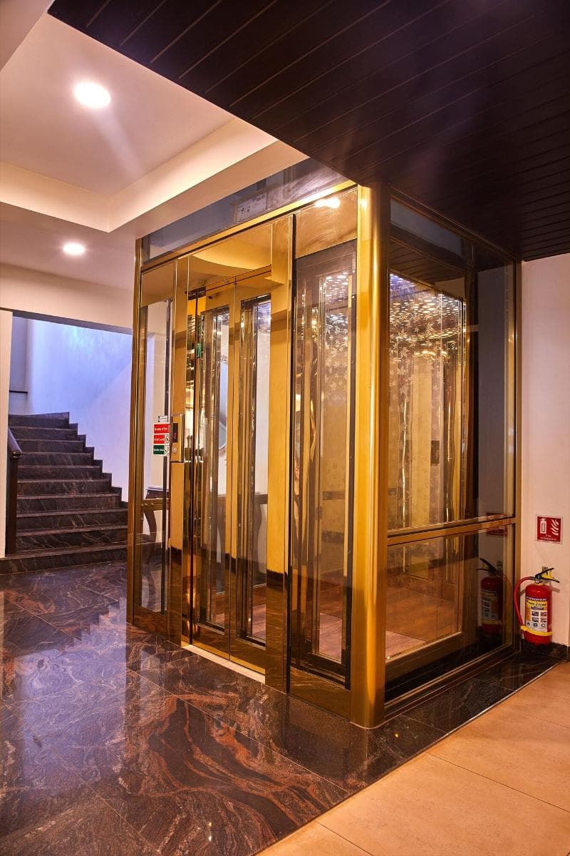Royale Exotica 3