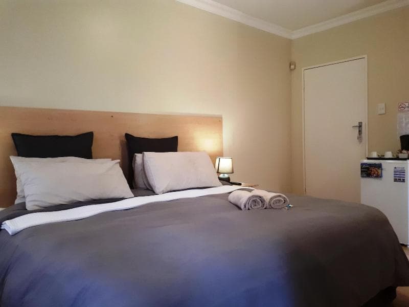 Pta East Guest Rooms 3