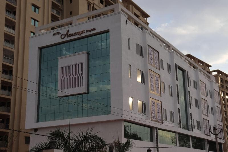 Hotel Aarunya Royale 4