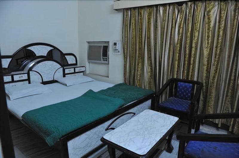 Hotel Shanti Palace 2