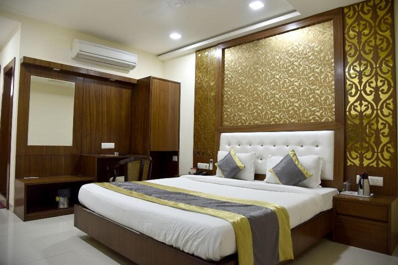 Hotel Simran Pride 4