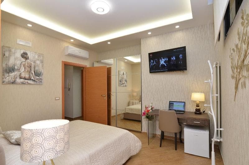 Caserta Deluxe 5