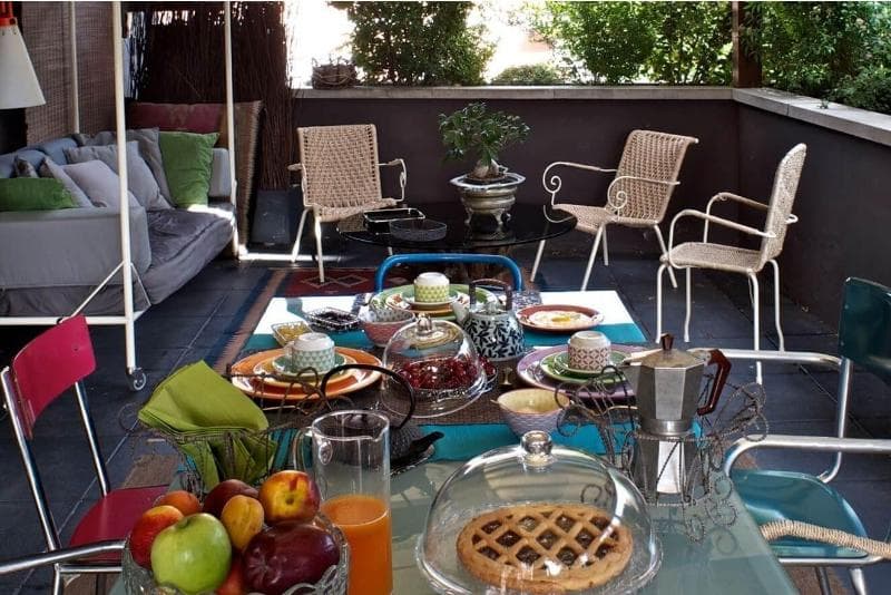 Bed & Breakfast B&B Design 2