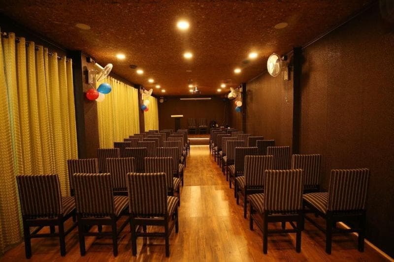 Hotel Marina Manor photo 1