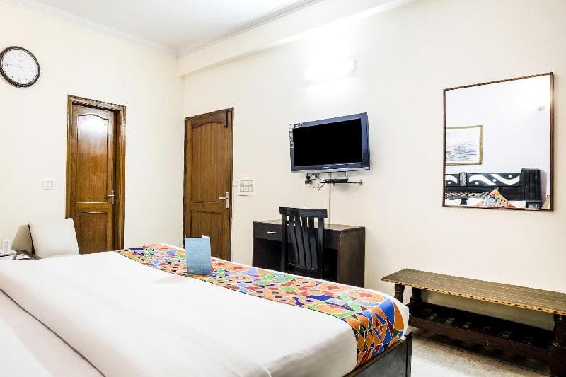 Fabhotel Ivy Inn photo 1