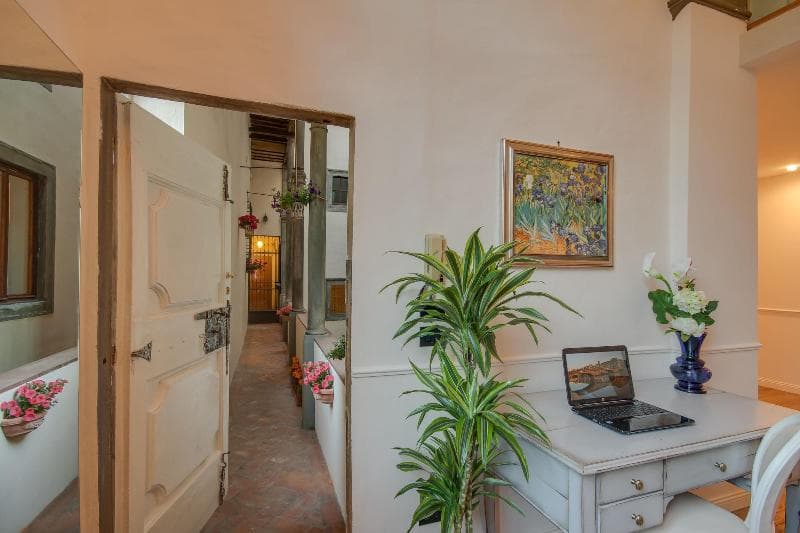 Residenza D'epoca Borgo Albizi 3