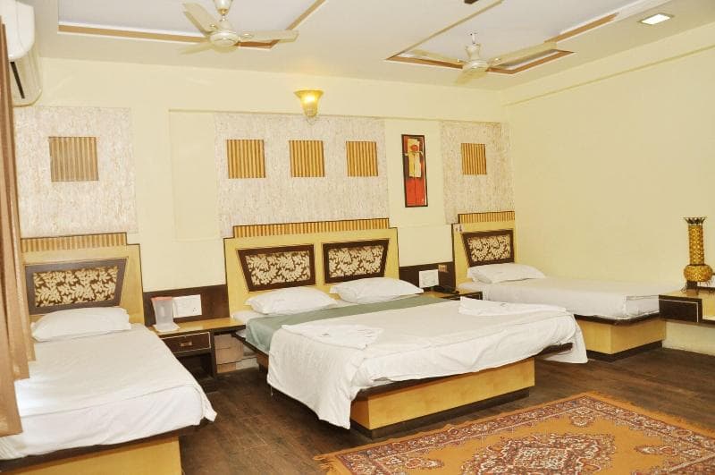 Hotel Sai Suraj Palace 4