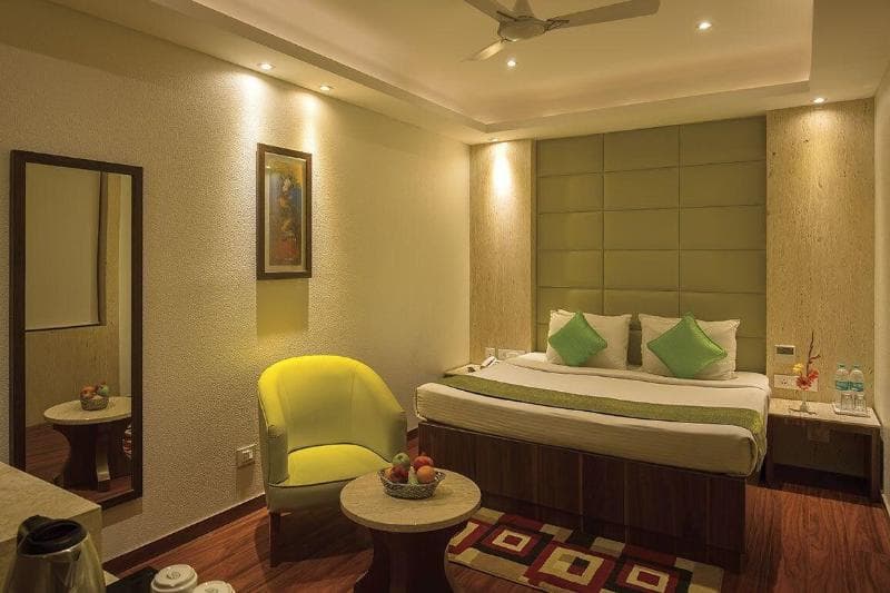 Regenta Inn Embassy photo 1
