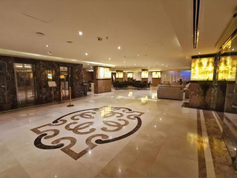 Ozone Hotel 4