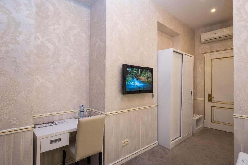 Rustaveli Hotel 3