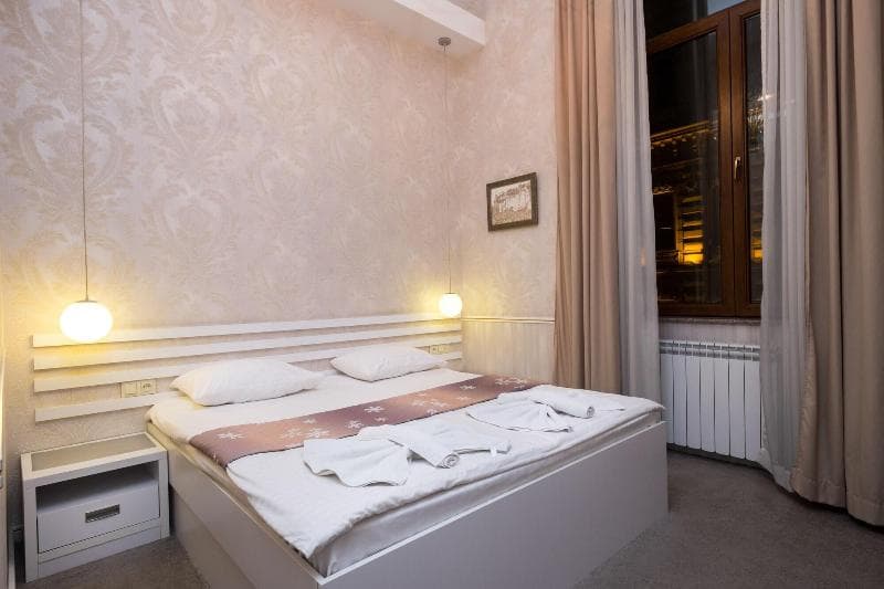 Rustaveli Hotel 5