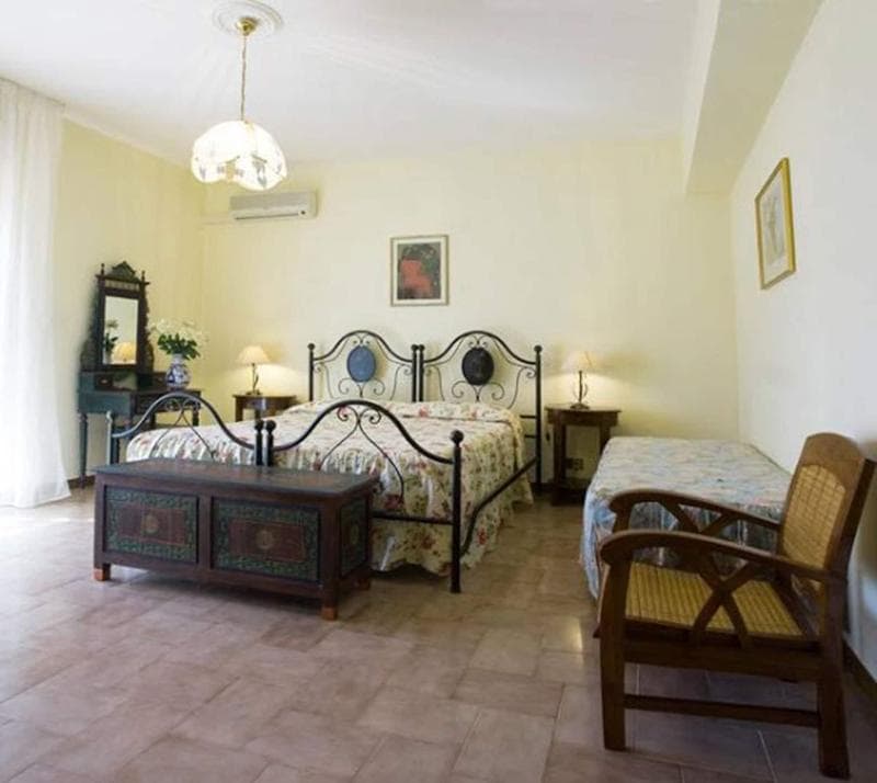 Bed & Breakfast Villa Flora 5