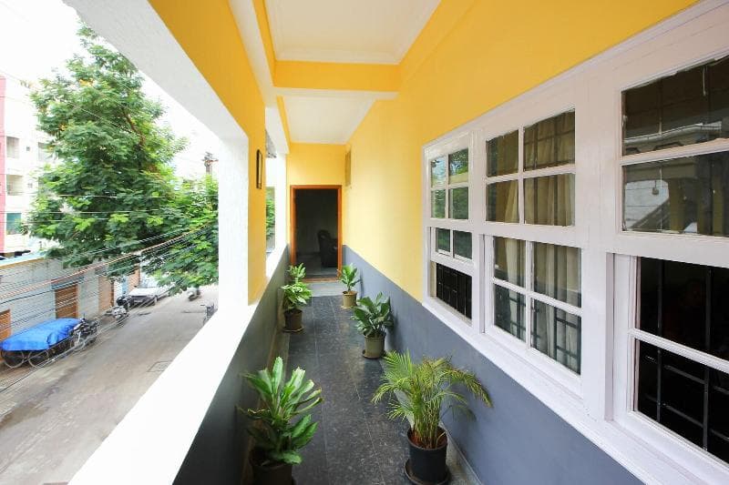 Oyo 2006 Apartment Begumpet 3
