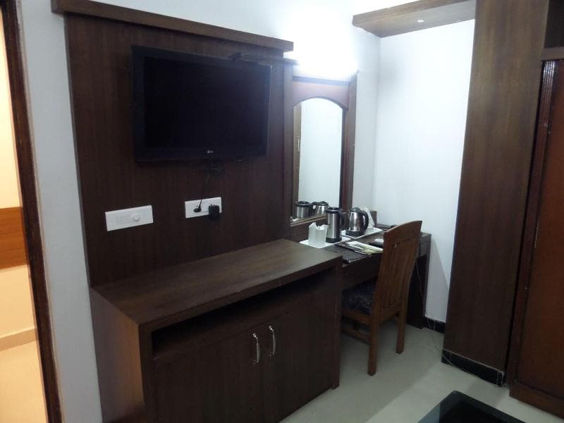 Hotel Doon Regency 4