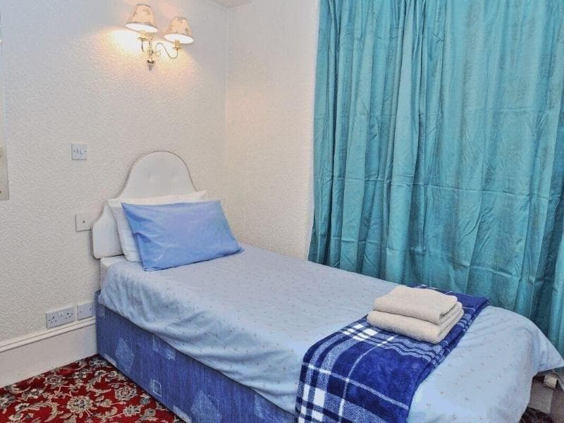 Brentwood Villa Bed And Breakfast 4