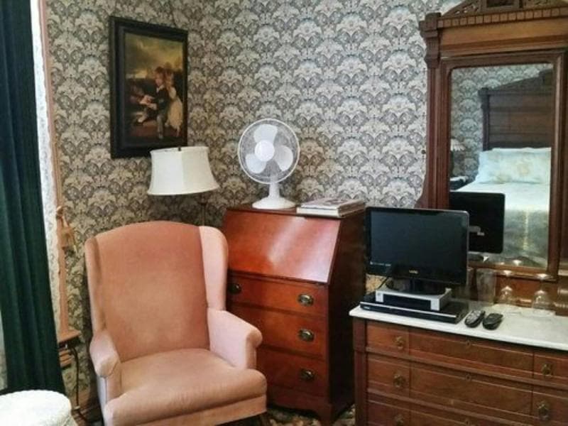 Geiger Victorian Bed And Breakfast main