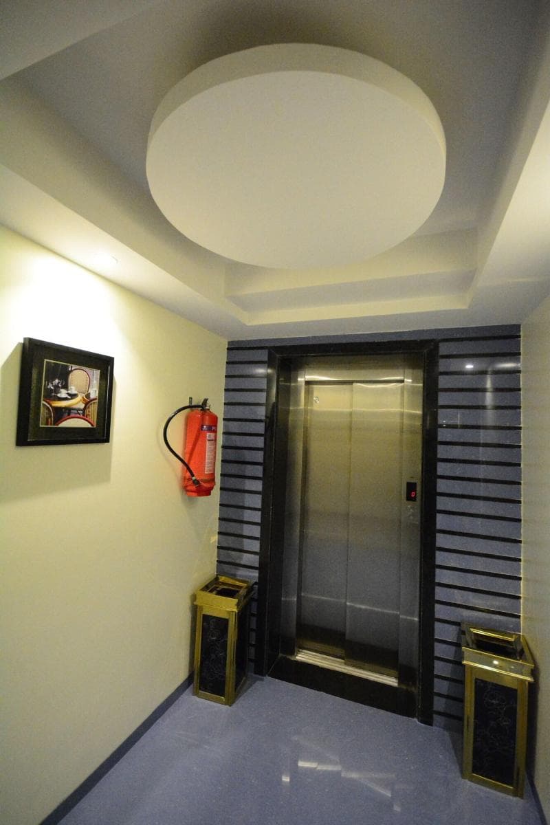 Hotel 24 Seven main
