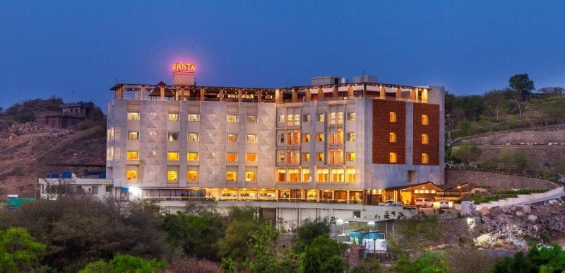 Justa Sajjangarh Resort & Spa 5