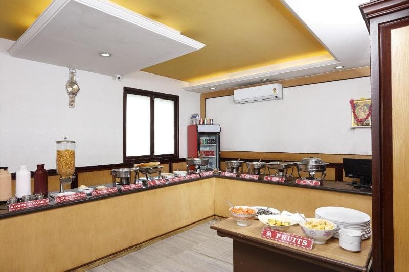 Sri Aarvee Hotels 4