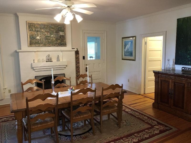 Love Lane Bed & Breakfast photo 1