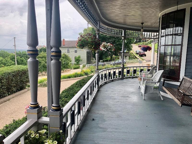 Hancock House Bed And Breakfast 4