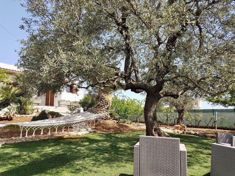 B&B All'ombra Degli Ulivi (Adults Only) 5