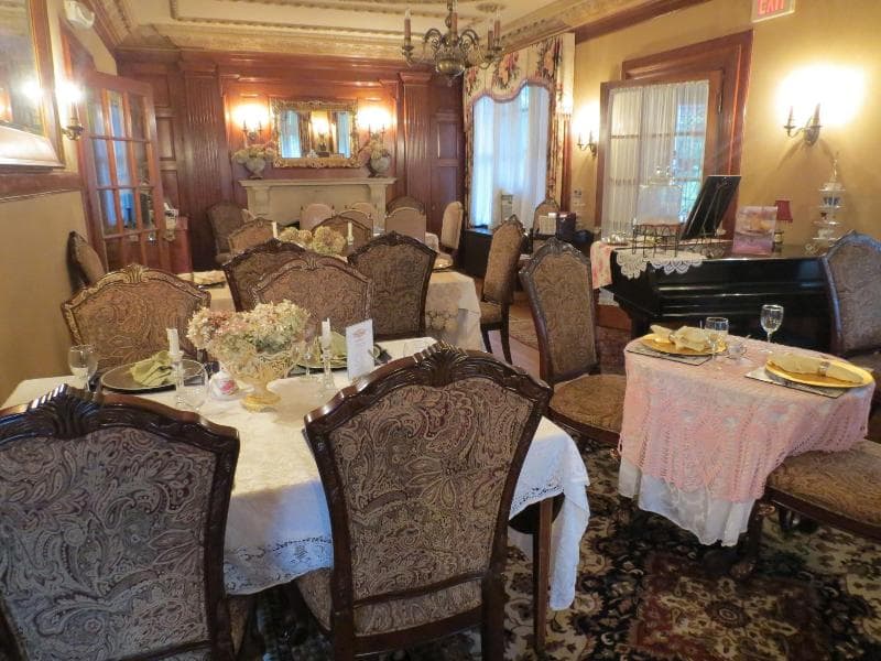 The Silver Fountain Inn 3