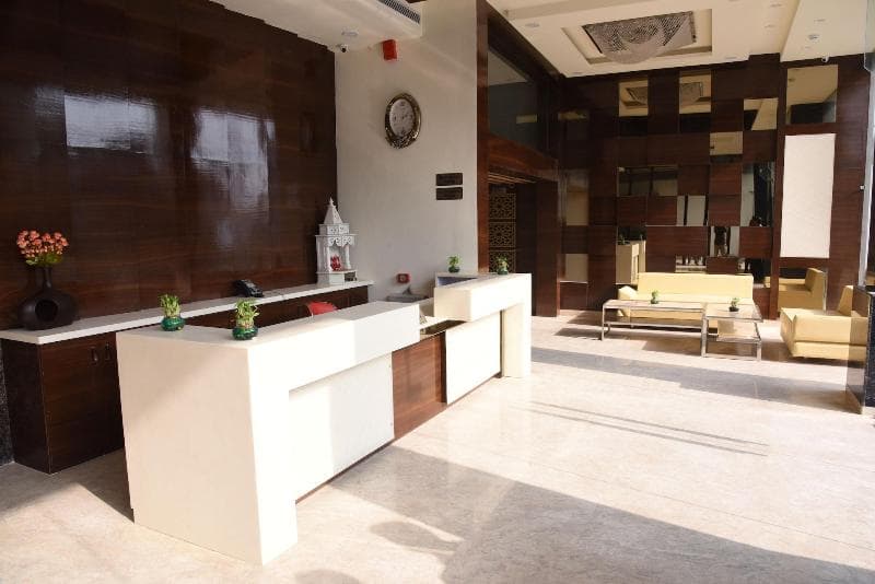 Hotel Moments Lucknow 3