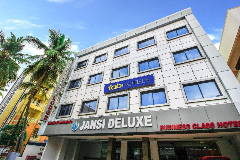 Fabhotel Jansi Deluxe Gandhipuram 4