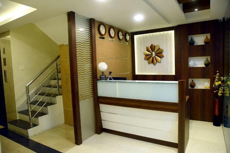 Hotel White Mount 5
