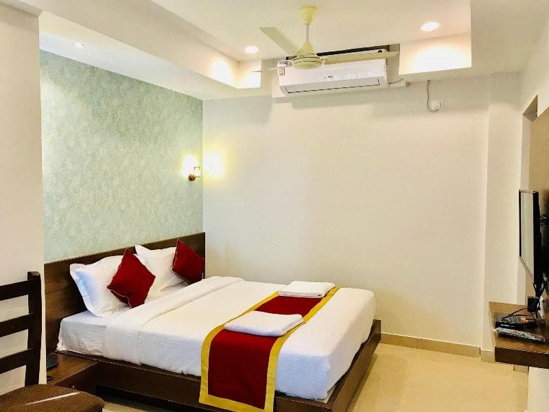 Regalia Inn & Suites 4