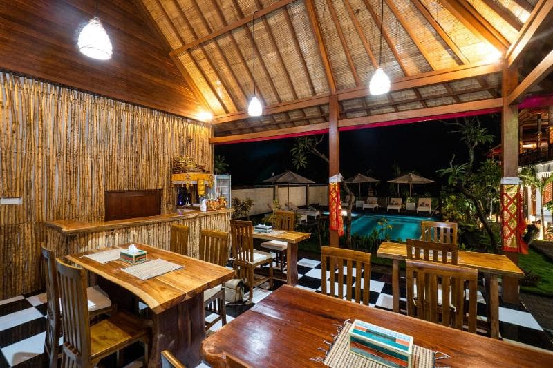 Lembongan Cempaka Villa & Restaurant 4