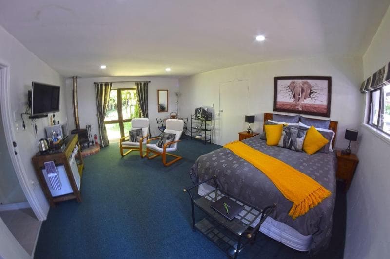 Te Popo Gardens And Accommodation 5