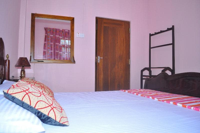 Dil Lanka Safari Resort main
