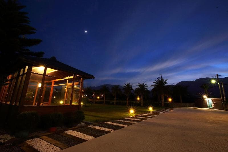 Hualien Flowers Villa photo 1