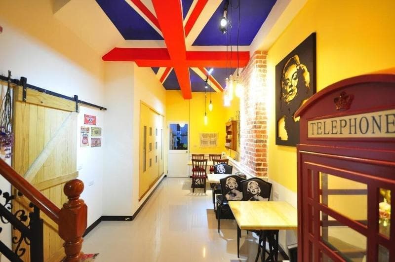 Happy Orange Homestay 4