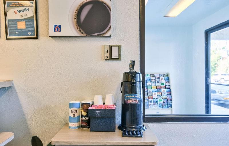 Motel 6 Valdosta - University photo 1