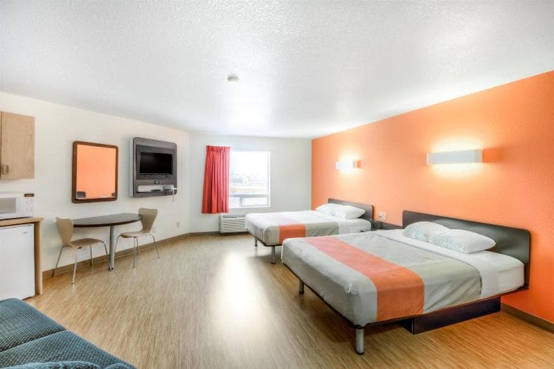 Motel 6 Regina 2