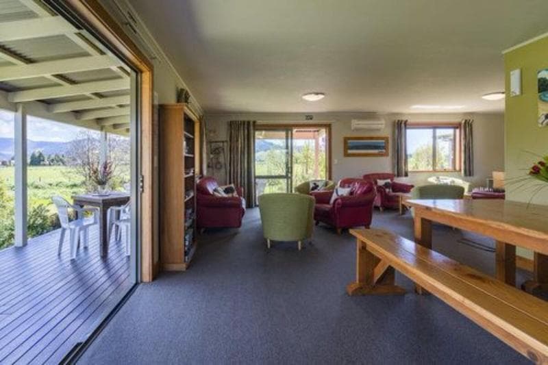 Eden's Edge Lodge 4